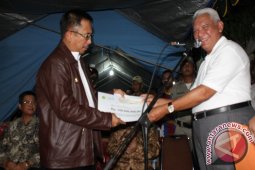 Gubernur Kaltim Bantu Rp100 Juta