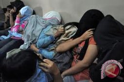 Oknum polisi digerebek berduaan dengan istri orang