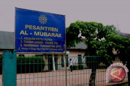 Almubarak bina anak yatim dari berbagai daerah