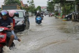 BARABAI DIKEPUNG BANJIR
