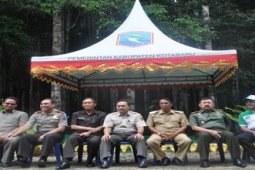 MENHUT DIALOG