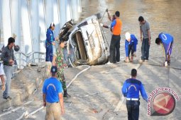 Lima Mobil Sudah Dievakuasi Dari Dasar Mahakam