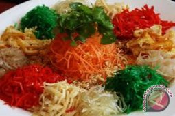 Yee Sang, makanan keberuntungan pergantian tahun baru China