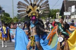 KARNAVAL ETNIK