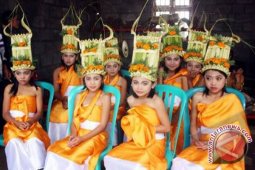Rejang dewa hanya boleh bagi gadis belia