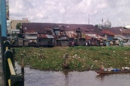 SAMPAH SUNGAI