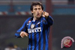 Milito cetak empat gol saat Inter bermain imbang