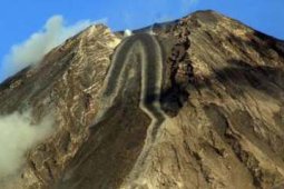 KUBAH LAVA SEMERU