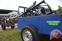 Petani Kutim Terima Bantuan Ternak Pemerintah