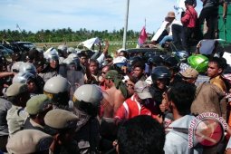Walhi : Satu korban tewas bentrokan di Palembang