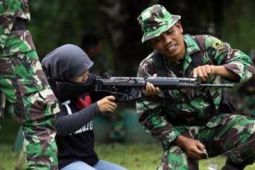 WARTAWAN MENEMBAK