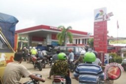 Pasokan dan penyaluran solar bersubsidi belum normal