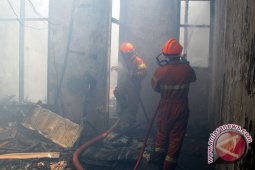 Ledakan elpiji 50kg hanguskan pabrik roti