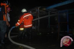 Kebakaran Hanguskan 14 Rumah di Samarinda