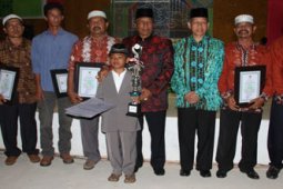 JUARA UMUM MTQ