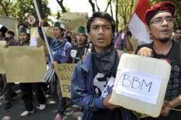 TOLAK KENAIKAN BBM
