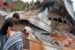 50 Rumah Rusak Dihantam Banjir