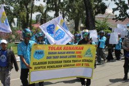 TOLAK KENAIKAN BBM