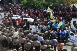 DEMO BBM KOTABARU