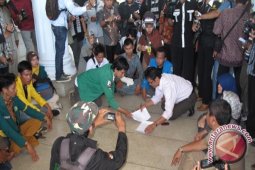 Kepala Daerah berdemo ibarat bermain api letup