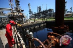Harga Minyak Terus Menurun