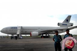150 orang berobat di RS terbang