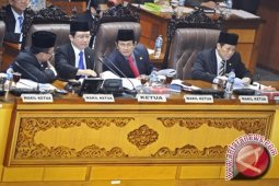 Inilah kronologis paripurna penetapan opsi BBM