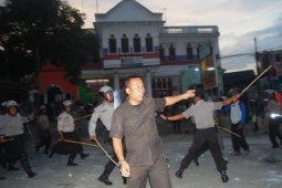 Mahasiswa Bentrok