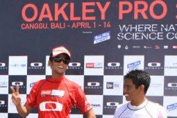 Mustofa Jeksen Juarai Oakley Pro 2012