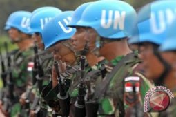 Jokowi: Peningkatan Kesejahteraan TNI Tekan Potensi Intervensi Politik