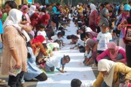 MELUKIS KAIN 1000 METER