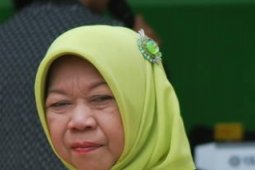 Guru SMKN Samarinda Berbusana Ala Kartini