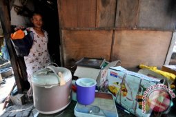 Penduduk miskin Jatim berkurang 179,9 ribu jiwa