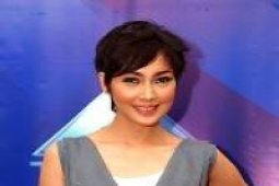 Fenita Arie Ubah Warna Rambut Karena 'Gratisan'