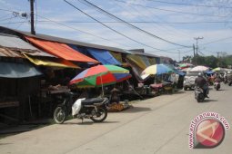 Lapak Pasar Tenggarong Ditertibkan