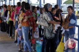 Kalsel Kirim 2.000 TKW Per Tahun