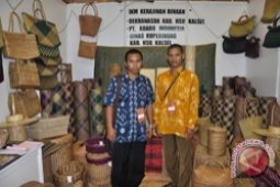 Adaro Janji Bantu IKM