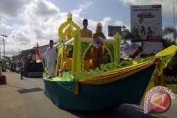 14 Kabupaten/Kota Se-Kalbar Ikuti Pawai Taaruf MTQ
