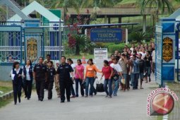 Polisi Gelar Razia Rutin Di Perbatasan Negara