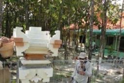 MASJID BERPAGAR ARSITEKTUR BALI