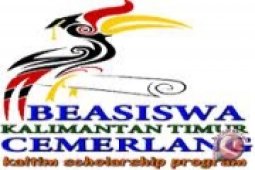 Calon Penerima Beasiswa Kaltim Berjubel Serahkan Berkas