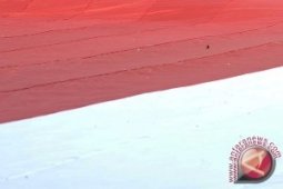 Sang Merah Putih Berkibar di Puncak Everest