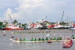 Berau Coal Gelar Lomba Perahu Panjang