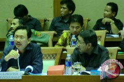 Wagub: Kekurangan Premium 2012 Bisa 25 Persen