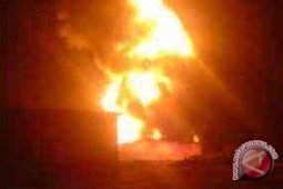 Dua Rumah Di Pemangkih Hagus Terbakar