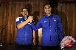 Anas dan Edhie Baskoro Terpaksa Tinggalkan Ternate