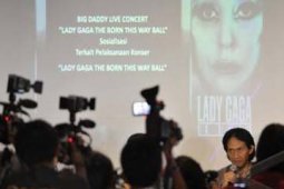 SOSIALISASI LADY GAGA