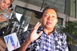 WAYAN KOSTER DIPERIKSA