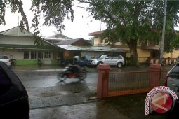 PLN  Pontianak: Cuaca Buruk Pemicu Pemadaman Listrik