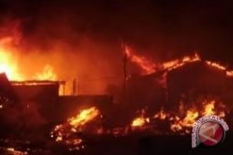 Enam Rumah Di Kotabaru Hangus Satu Tewas